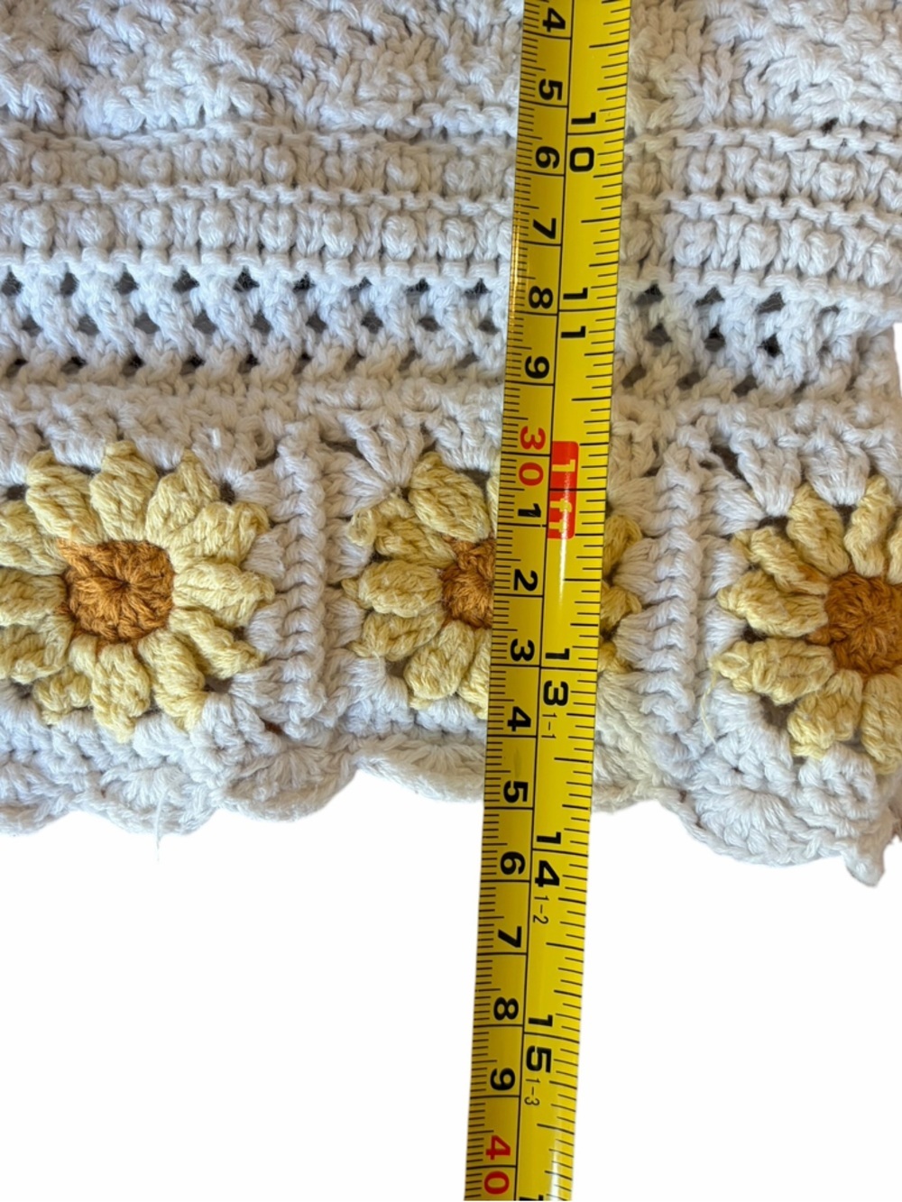 Hollister Cream Crochet Cropped Tank with Yellow Sunflower Trim - Picture 6 of 6